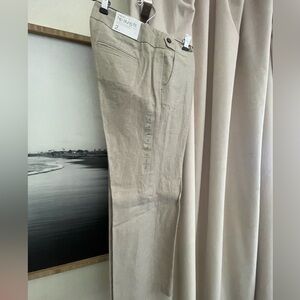 The perfect Summer Khaki NWT